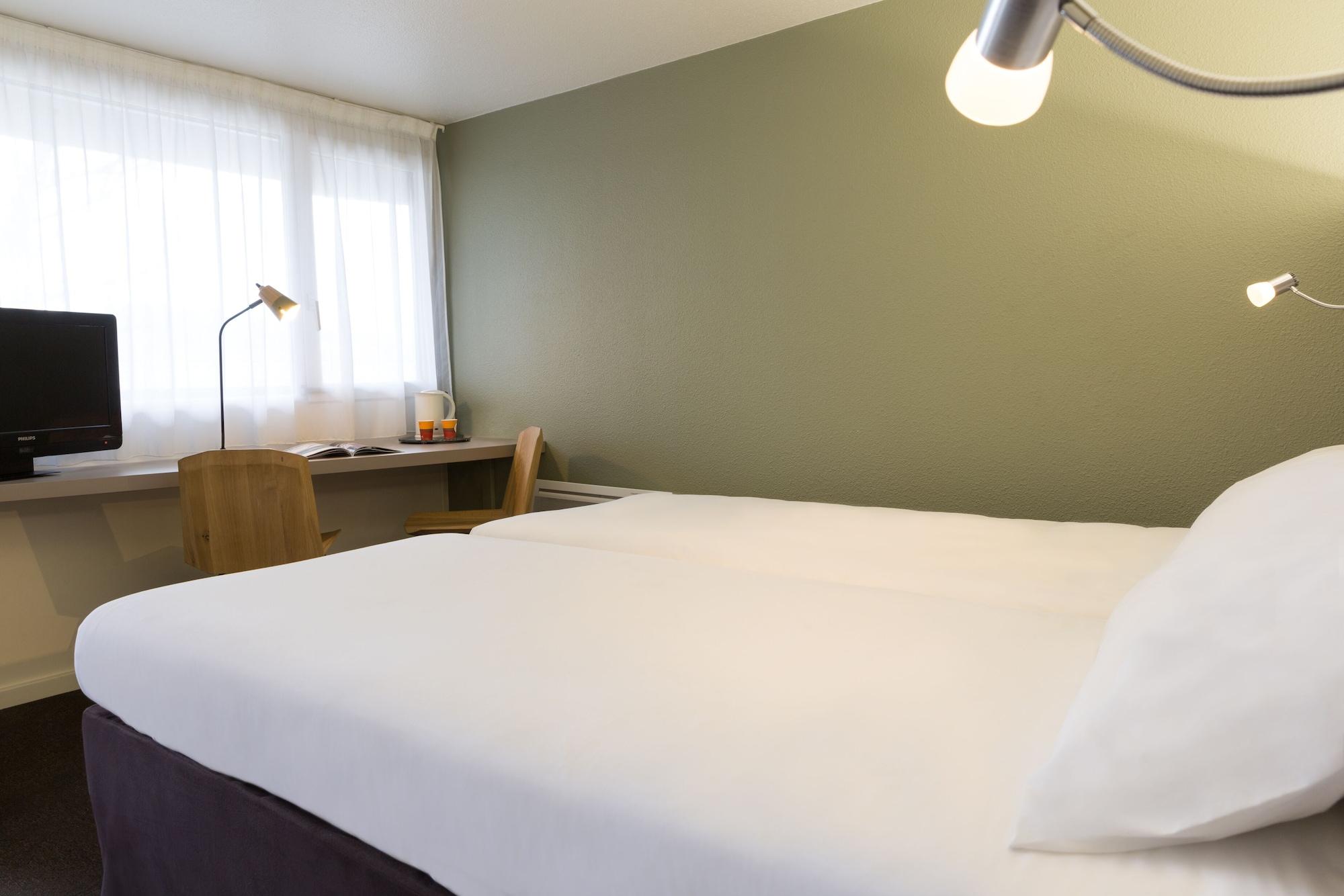 Campanile Annecy ~ Metz-Tessy Hotel Екстериор снимка